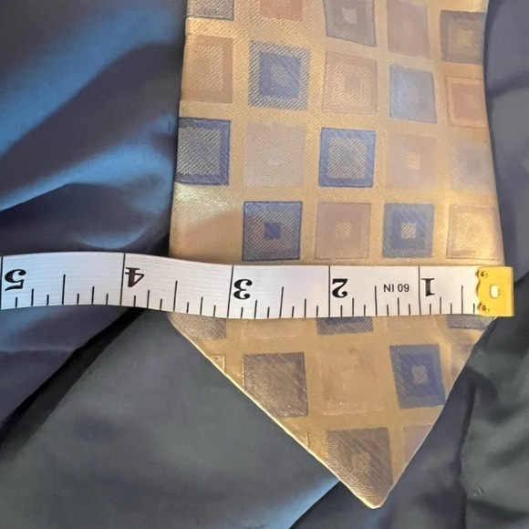 PERRY Ellis Portfolio tie, 100% silk. - Picture 3 of 7